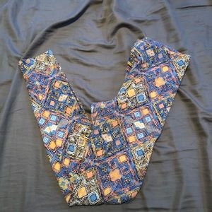 FUNKY pastel print leggings